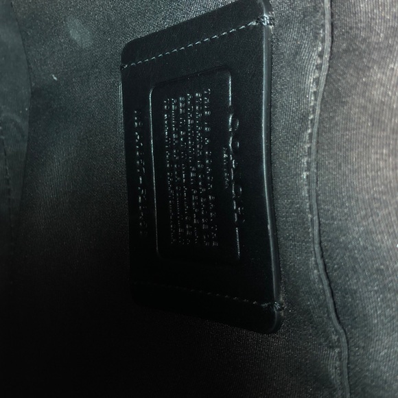 Coach men’s shoulder messenger bag - Picture 8 of 8